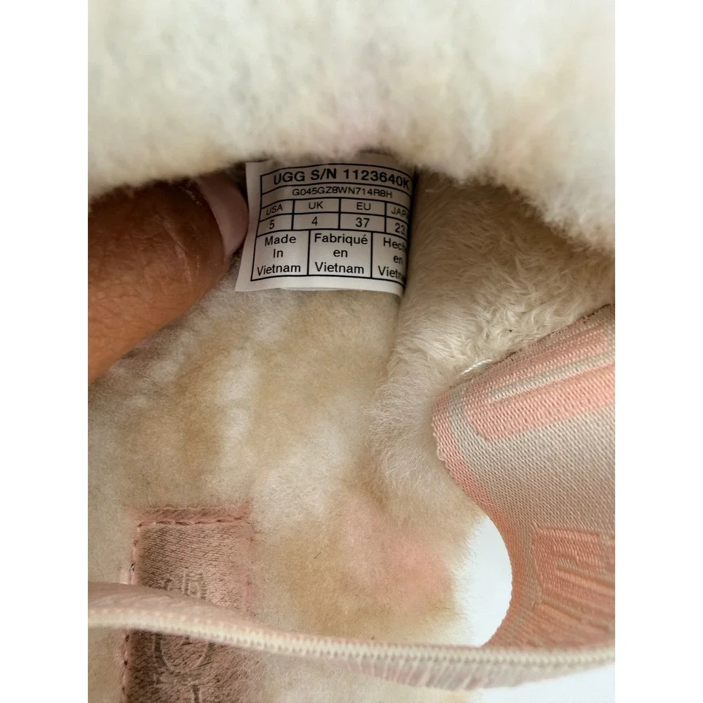 UGG Kids Fluff Yeah Leopard Tan Pink‎ Sheepskin Slide Sandals Size 5Y